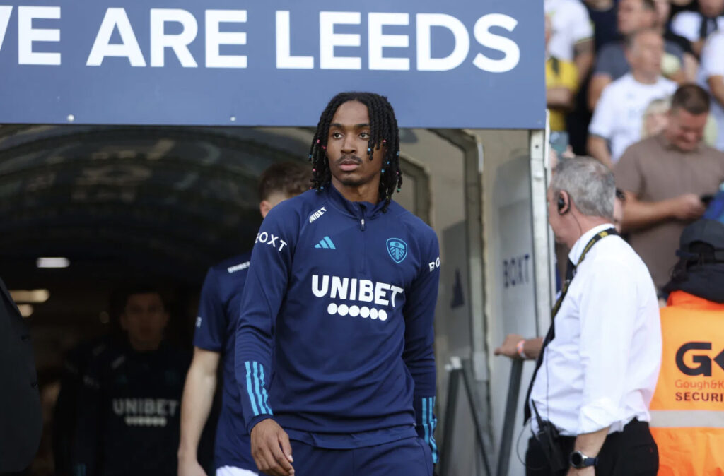 Is Leeds facing another Djed Spence situation? 4